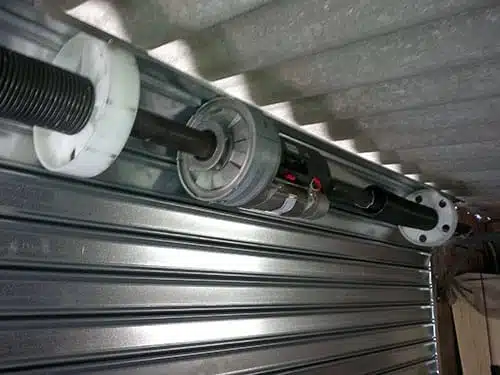 motor en cierre Motor en Cierre metálico. Reparación de Cierres metálicos en Madrid